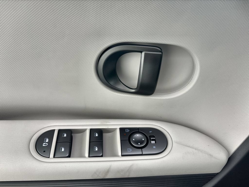 New 2026 Hyundai Ioniq 5 SEL RWD image 15