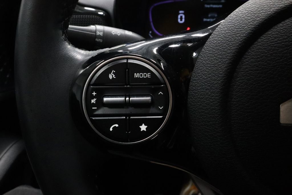 Used 2023 Kia Soul EX image 25