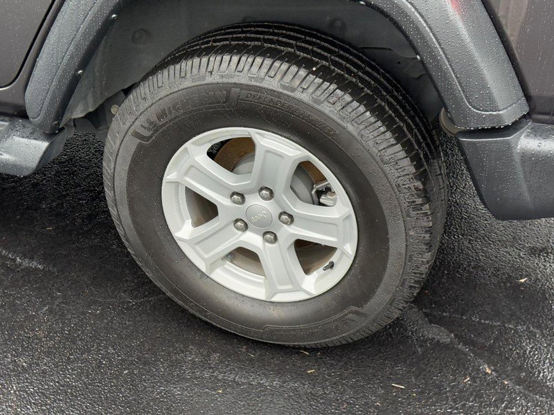 Used 2021 Jeep Wrangler Unlimited Sport image 8