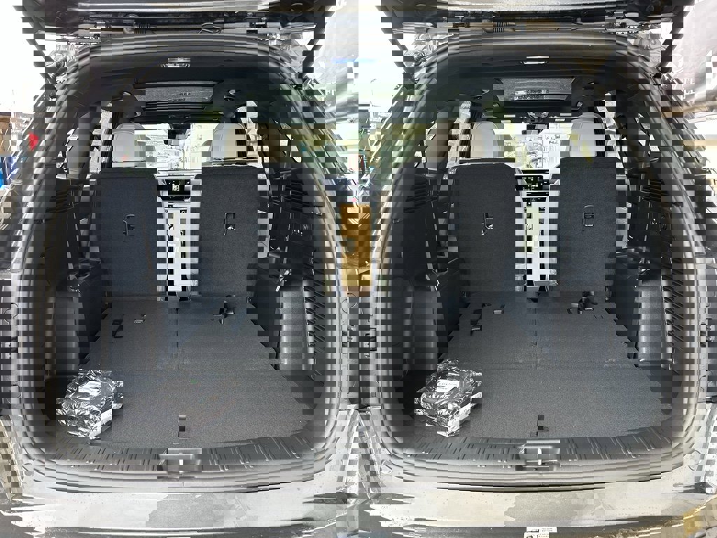 New 2026 Kia Sorento SX Prestige image 14