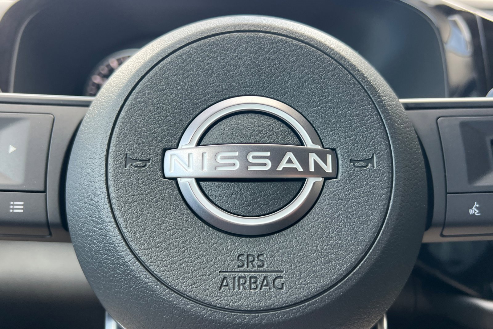 New 2025 Nissan Pathfinder SV image 33