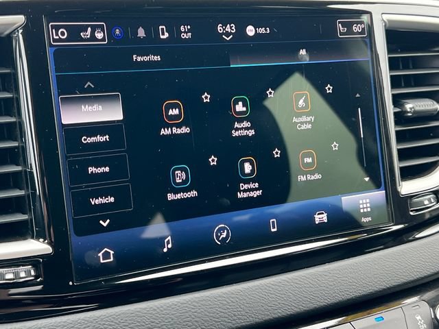Used 2024 Chrysler Pacifica Touring-L FWD image 25