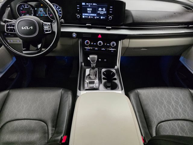 Used 2023 Kia Carnival LX FWD image 23