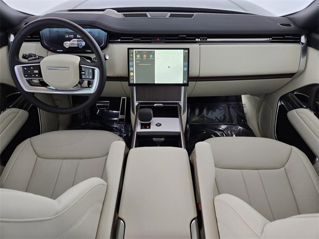 New 2026 Land Rover Range Rover SE image 4