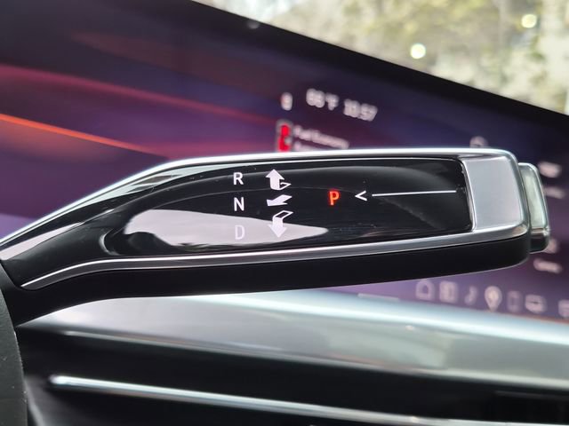 Certified 2026 Cadillac Escalade Platinum Luxury image 27