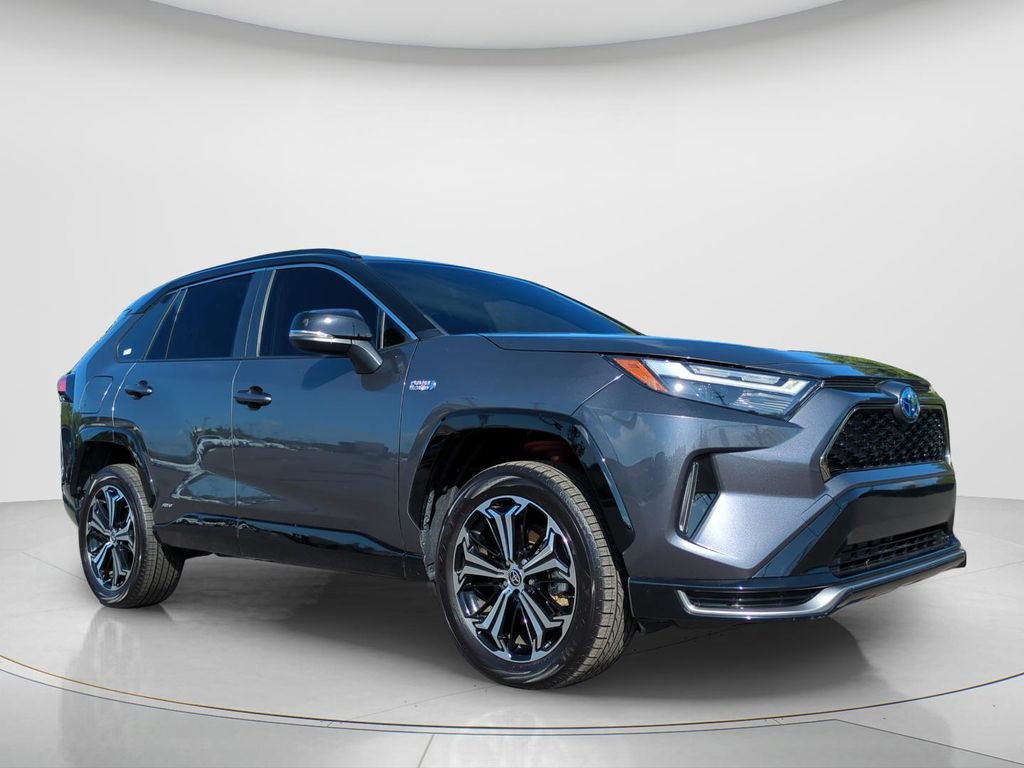 Used 2023 Toyota RAV4 XSE w/ Weather Package AWD/4WD image 3