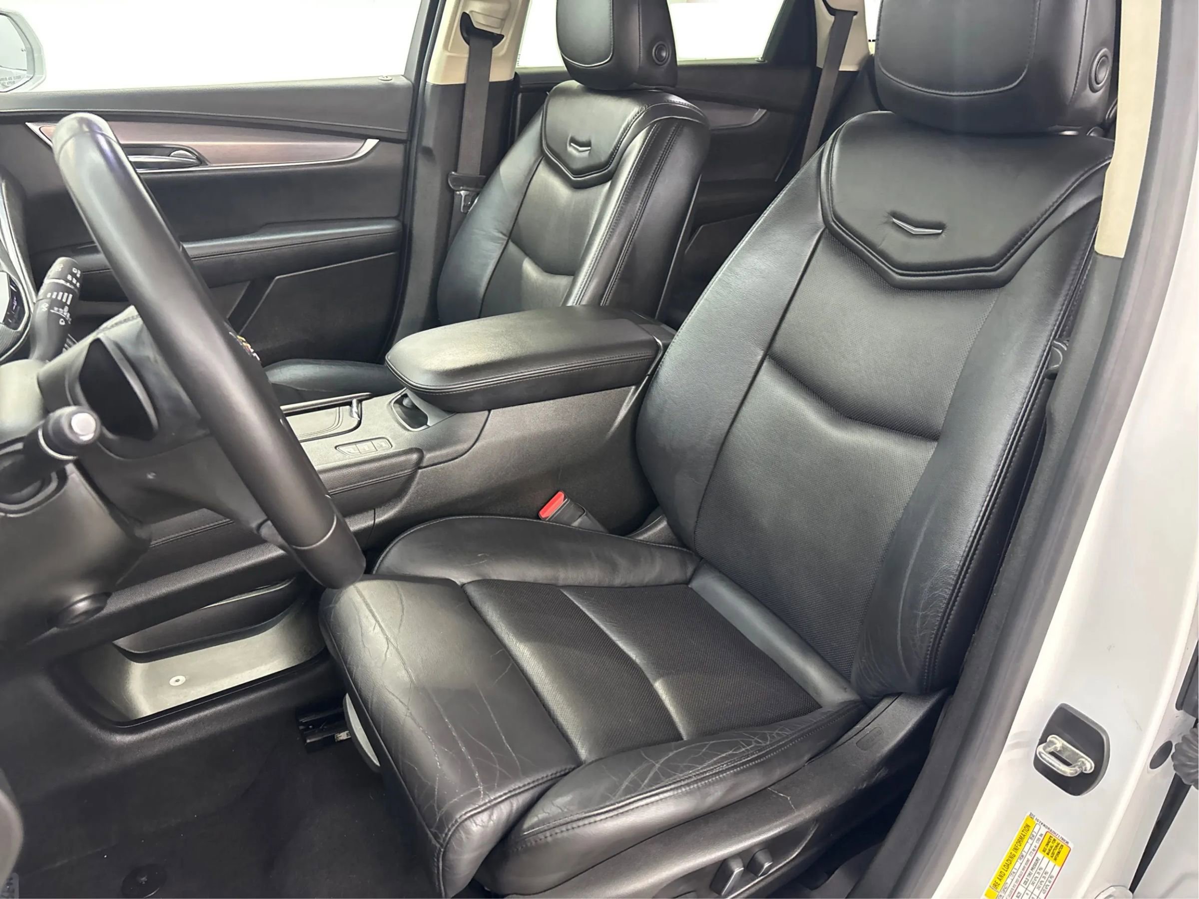 Used 2017 Cadillac XT5 Luxury image 13