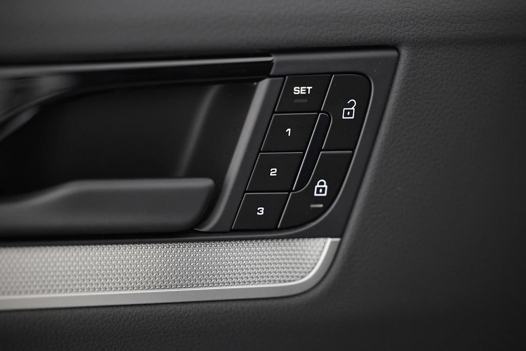 New 2026 Porsche Cayenne S AWD/4WD image 21
