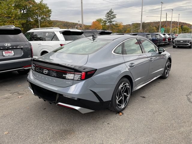 New 2026 Hyundai Sonata SEL FWD image 4