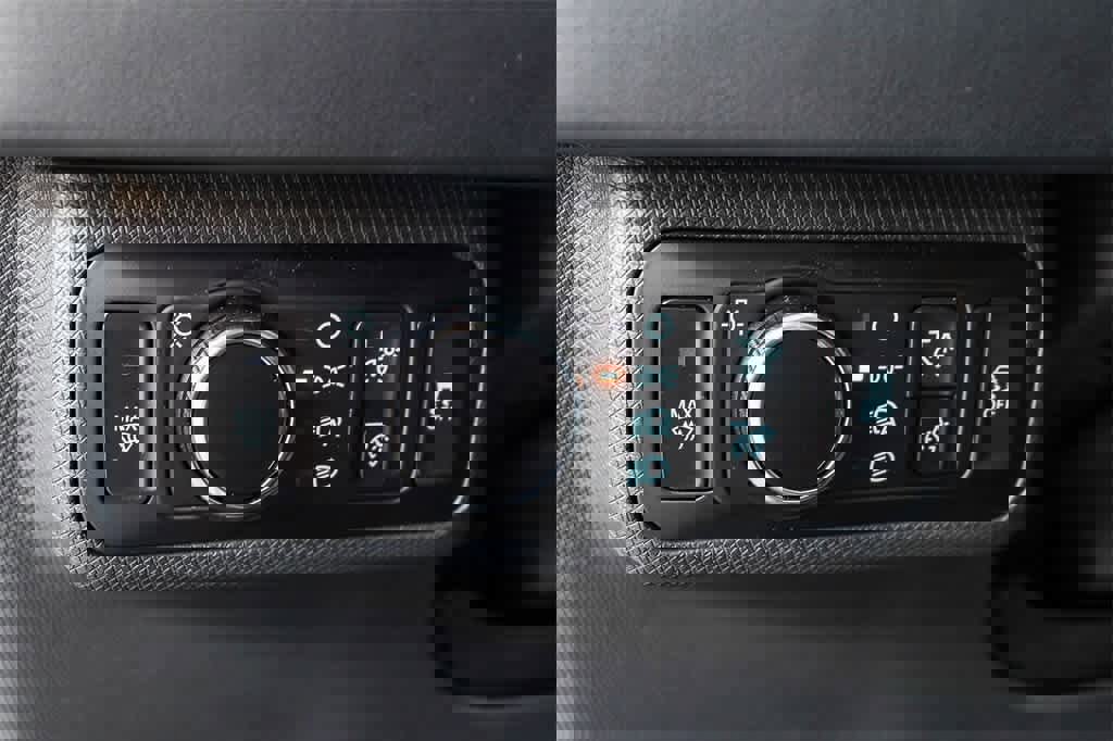 Used 2023 Ford Mustang Mach-E Premium image 21