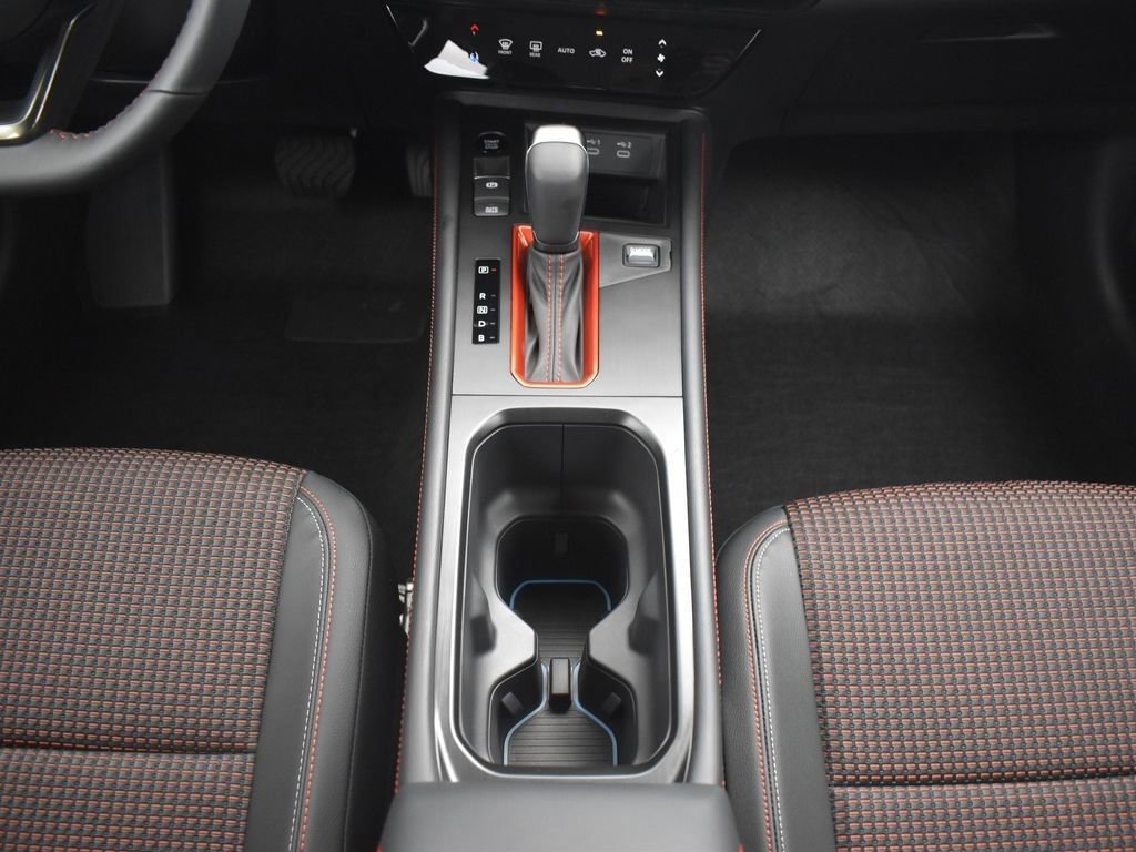 New 2026 Nissan Kicks SR w/ Illumination Package image 12