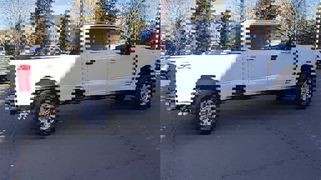 Used 2023 Ford F350 XLT image 9