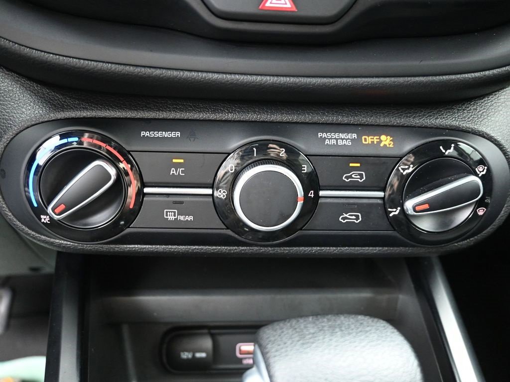 Used 2020 Kia Soul LX image 15