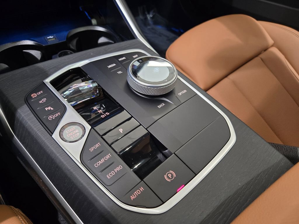 New 2026 BMW 330i xDrive Sedan w/ Convenience Package image 23