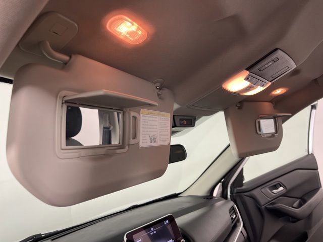 Used 2024 Nissan Rogue SV FWD image 36