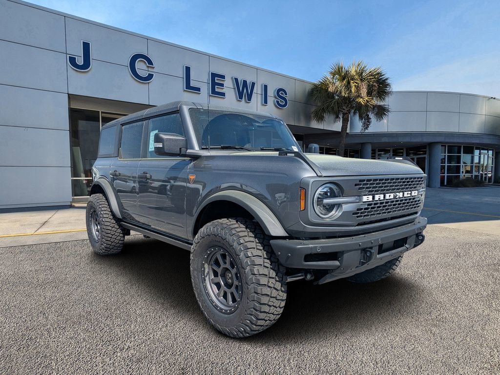 New 2025 Ford Bronco Badlands image 1