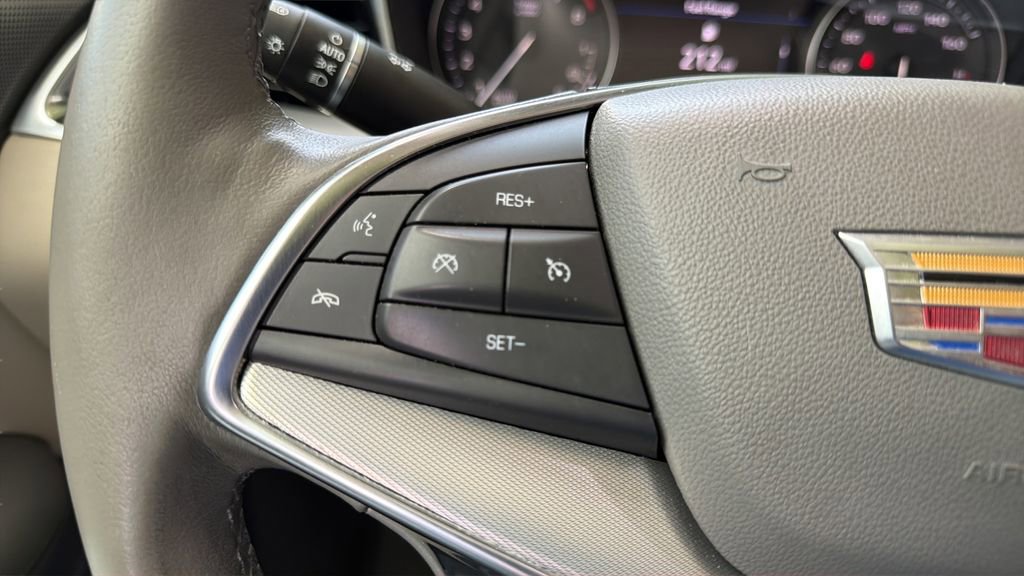 Used 2021 Cadillac XT5 Premium Luxury FWD image 24