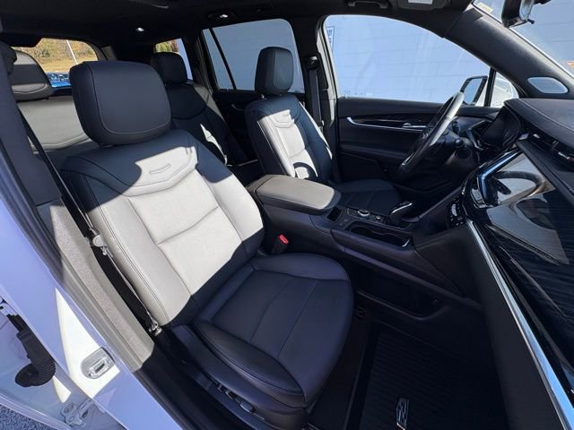 Used 2024 Cadillac XT6 Premium Luxury w/ Technology Package image 30