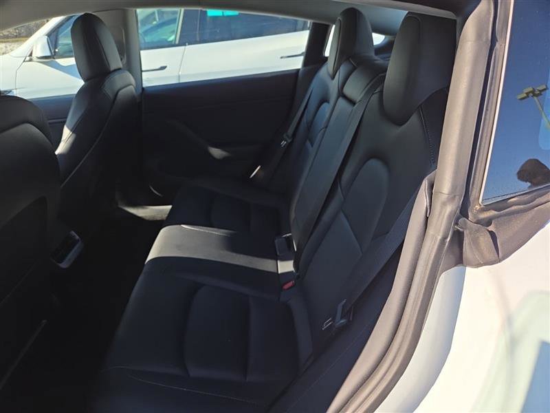 Used 2021 Tesla Model 3 Long Range image 9