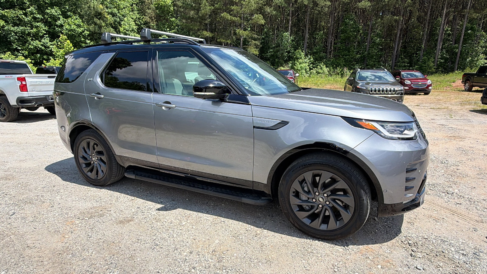 Used 2023 Land Rover Discovery S R-Dynamic AWD/4WD image 5