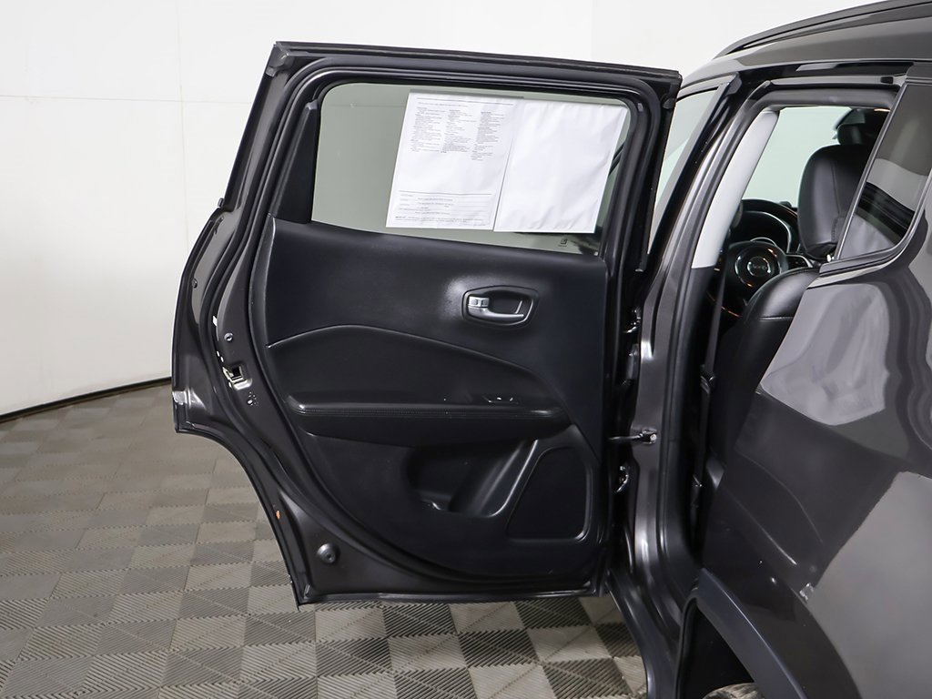 Used 2018 Jeep Compass Latitude w/ Popular Equipment Group image 16