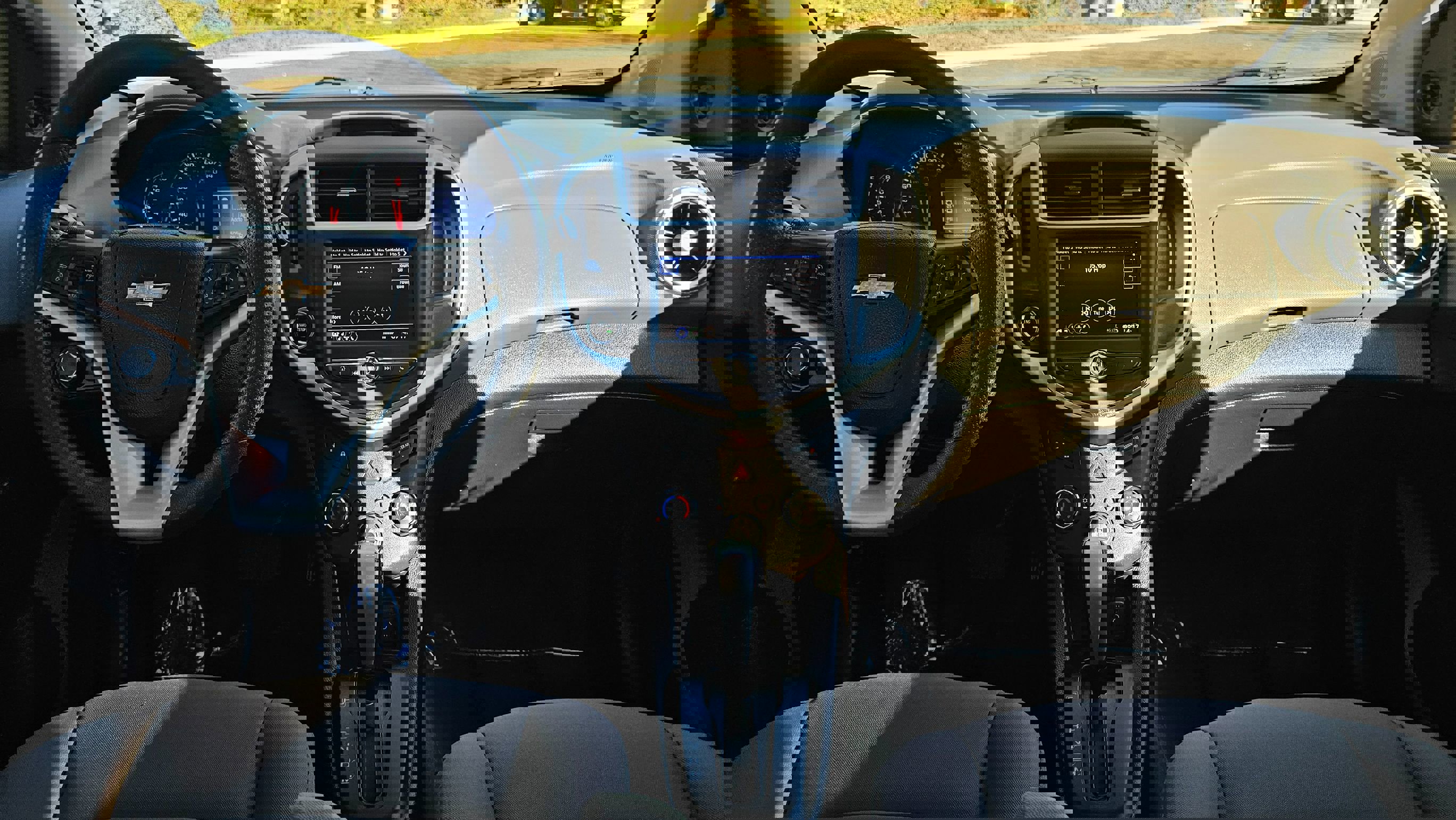 Used 2020 Chevrolet Sonic LT image 19