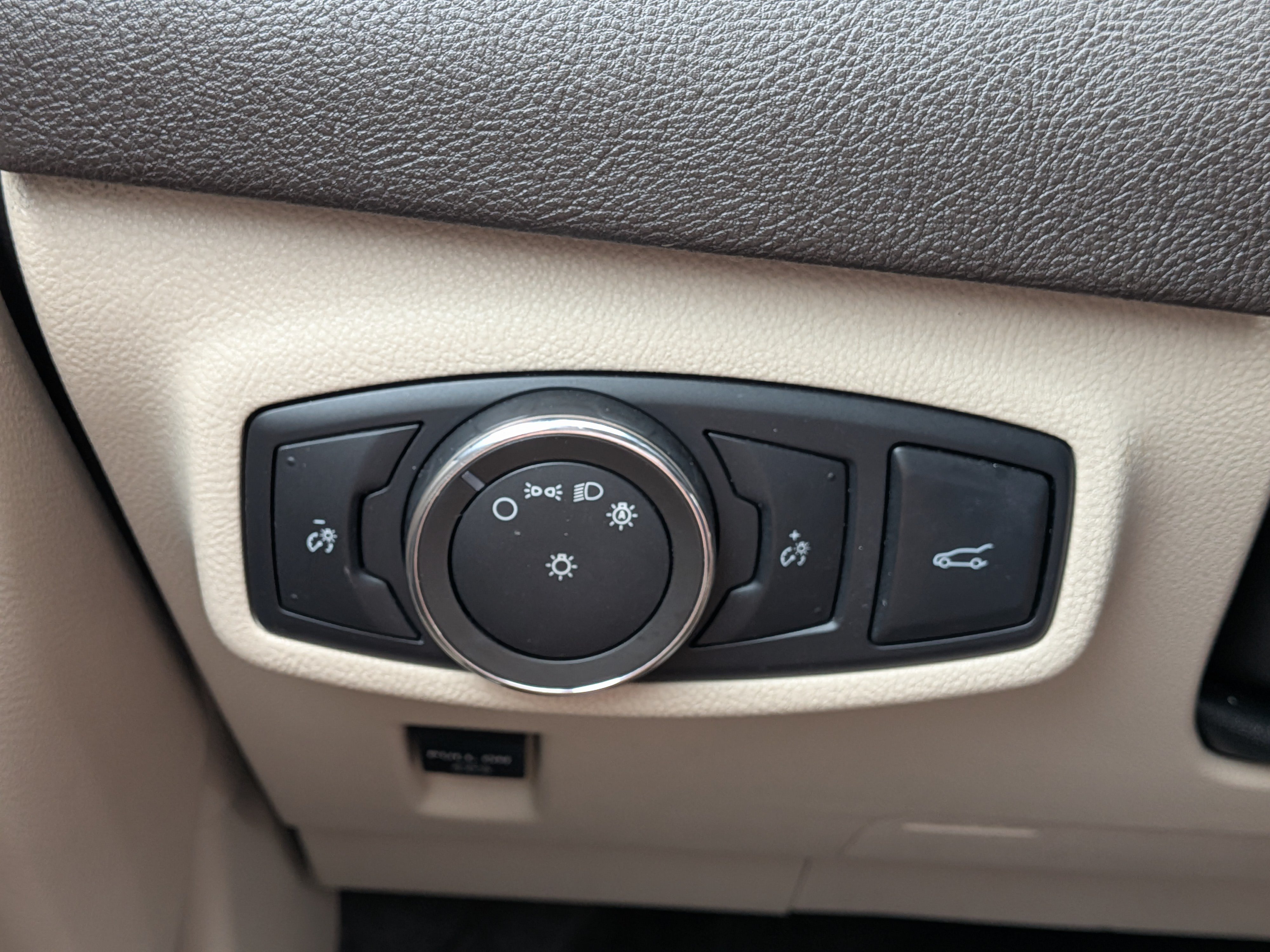 Used 2017 Lincoln MKC Reserve FWD image 24