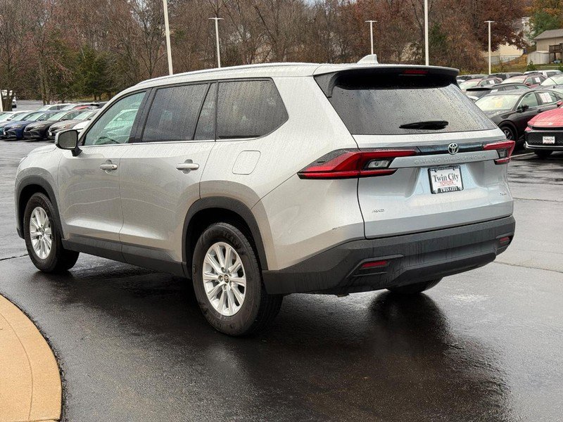 Certified 2025 Toyota Grand Highlander AWD image 7