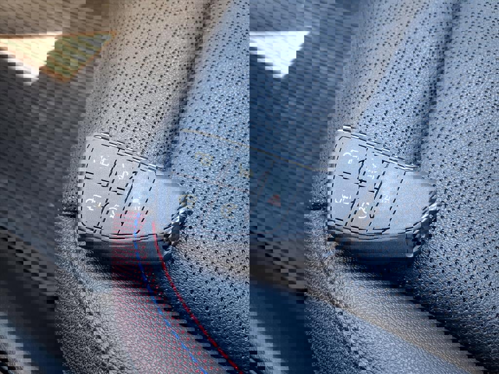 Used 2025 Chevrolet Equinox RS w/ Safety and Technology Package image 15