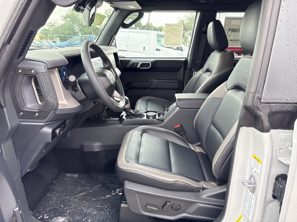 New 2026 Ford Bronco Outer Banks AWD/4WD image 17