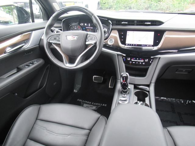 Certified 2025 Cadillac XT6 Sport w/ Platinum Package AWD/4WD image 14