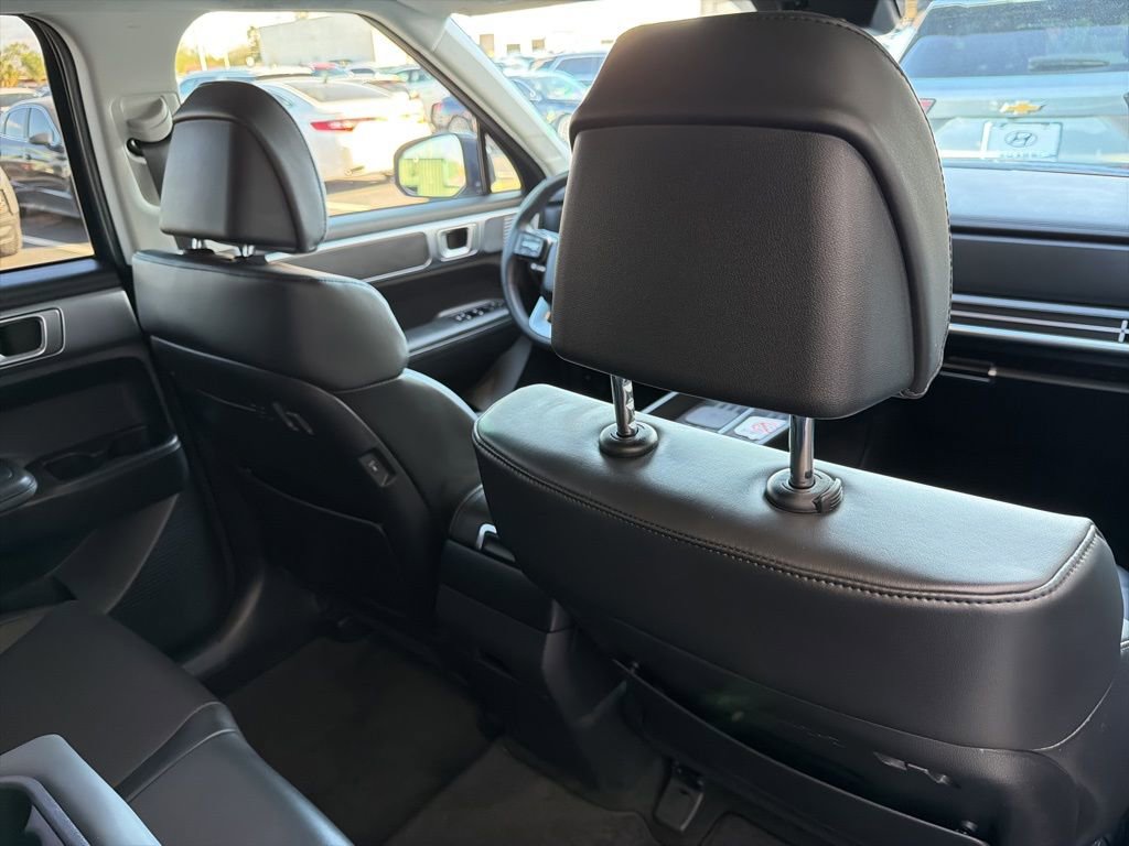 Used 2025 Hyundai Santa Fe SEL image 21