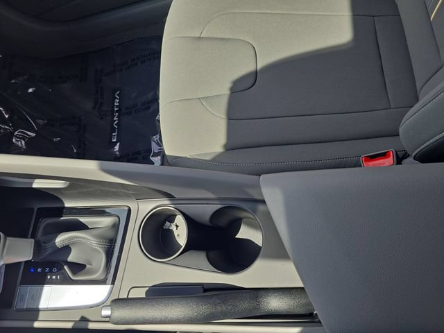 New 2026 Hyundai Elantra Sport FWD image 20