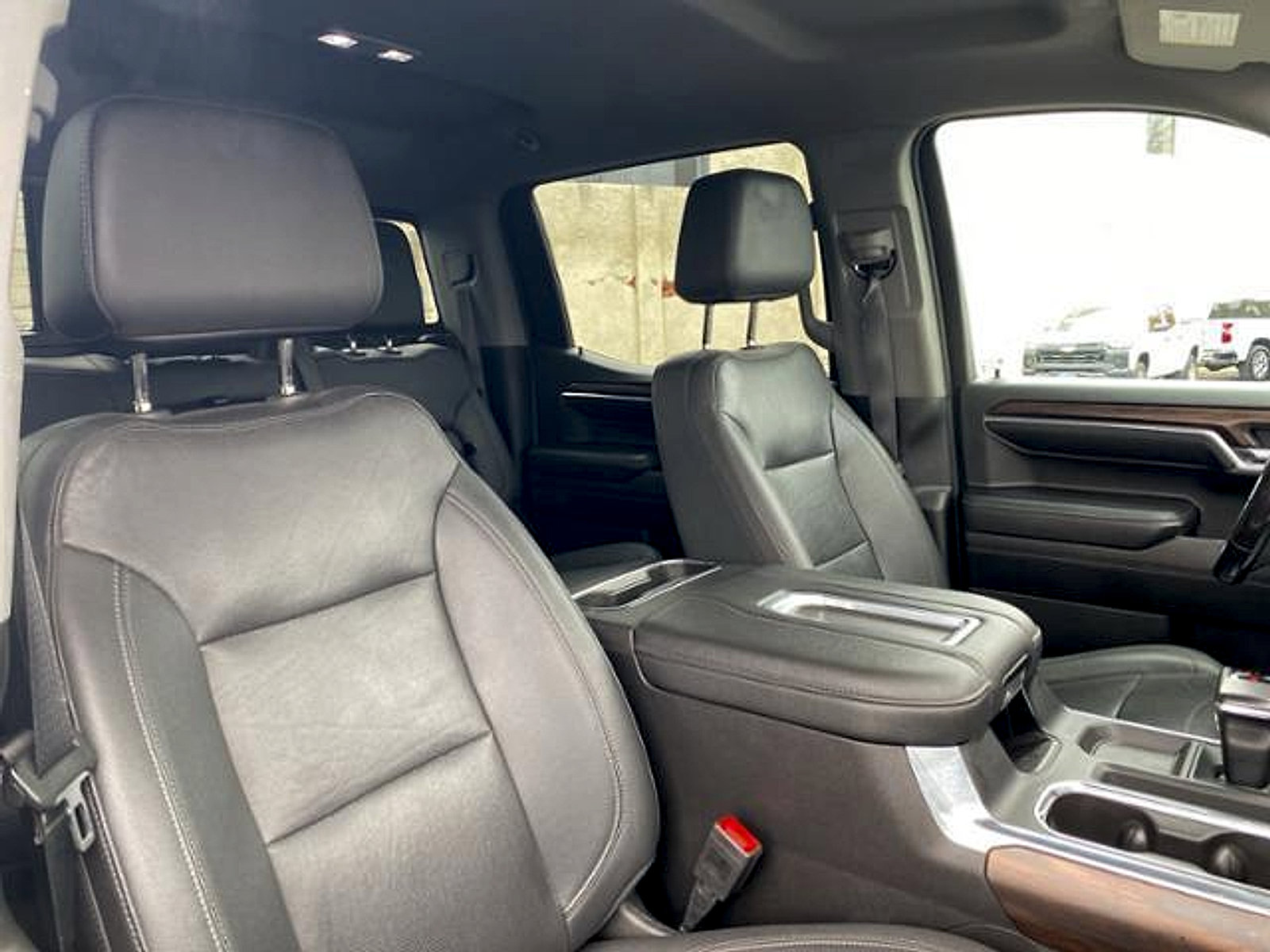 Used 2022 GMC Sierra 1500 SLT w/ SLT Premium Plus Package AWD/4WD image 24