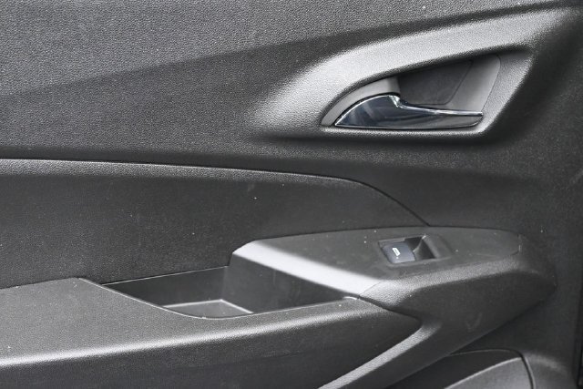 Used 2024 Chevrolet Trax LT FWD image 22