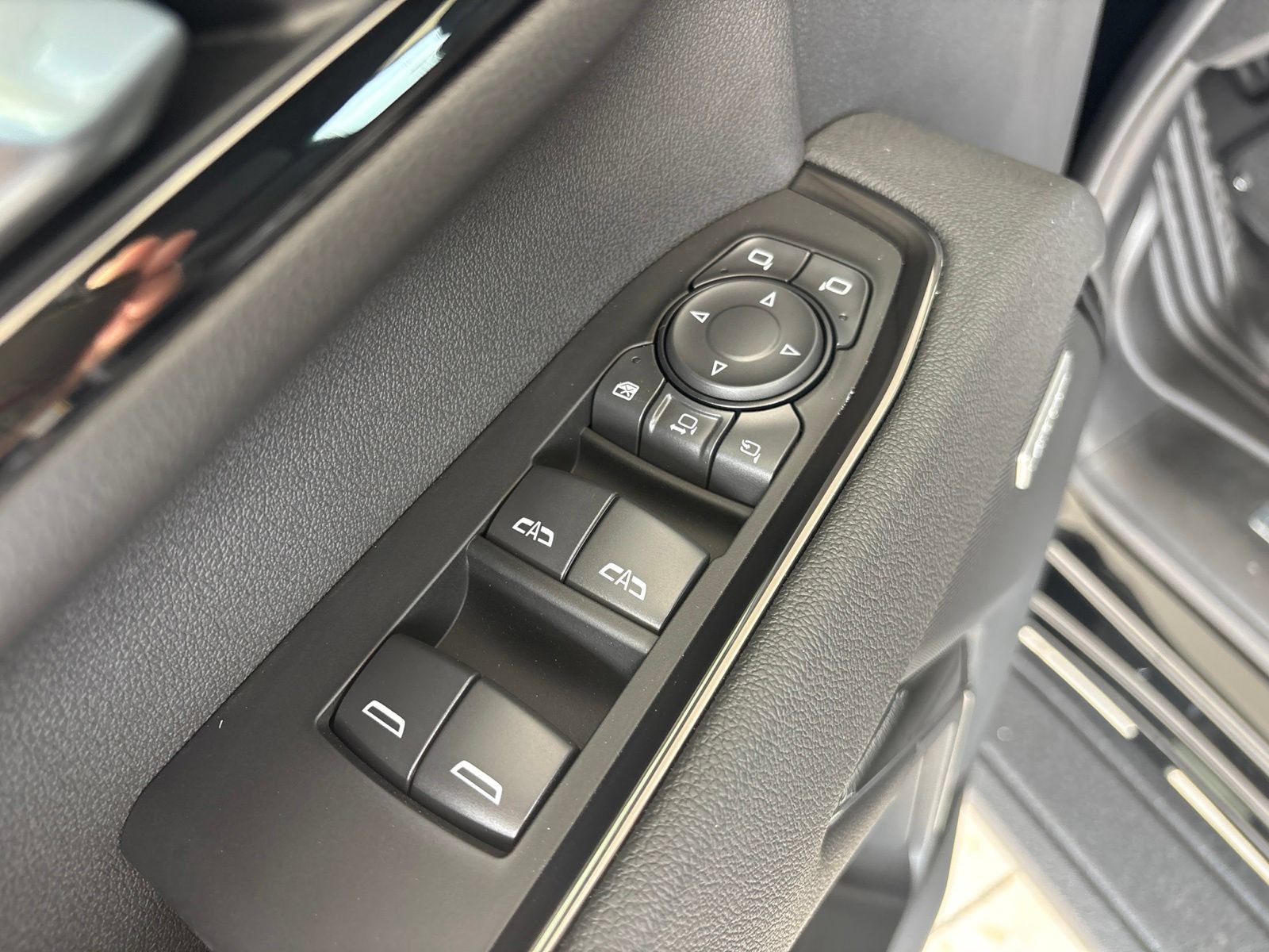 New 2026 GMC Sierra 2500 AT4 w/ AT4 Premium Plus Package AWD/4WD image 12