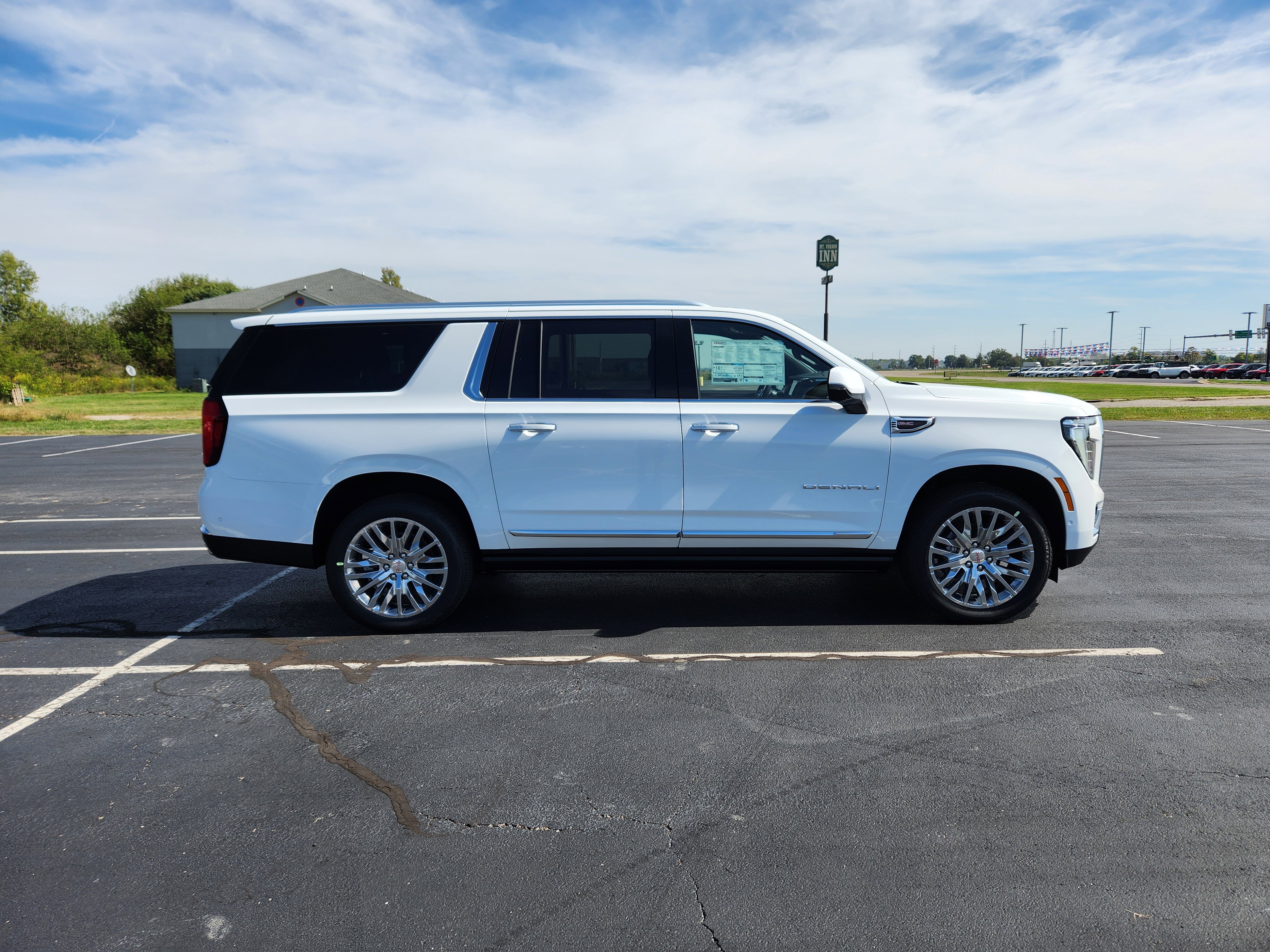 New 2026 GMC Yukon XL Denali image 5