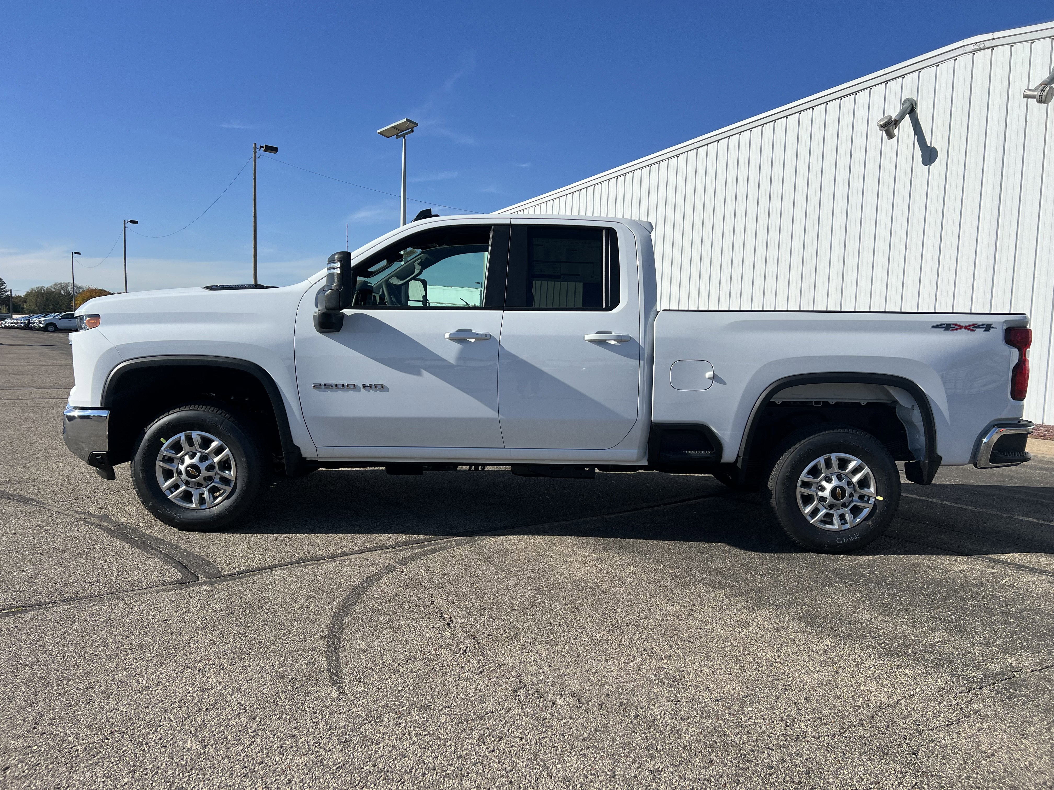 New 2026 Chevrolet Silverado 2500 LT image 2