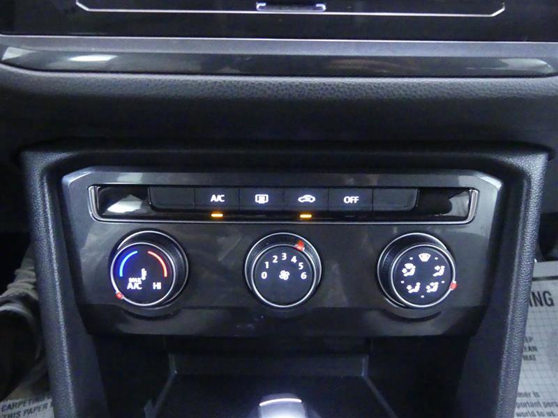Used 2018 Volkswagen Tiguan S image 14