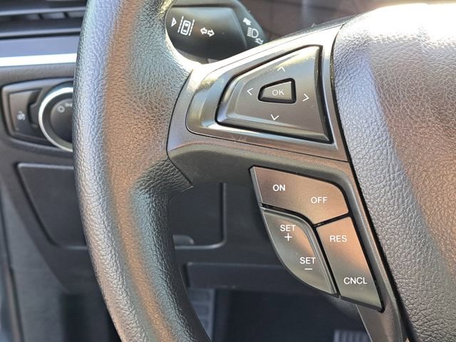 Certified 2024 Ford Edge SE w/ Black Appearance Package image 12