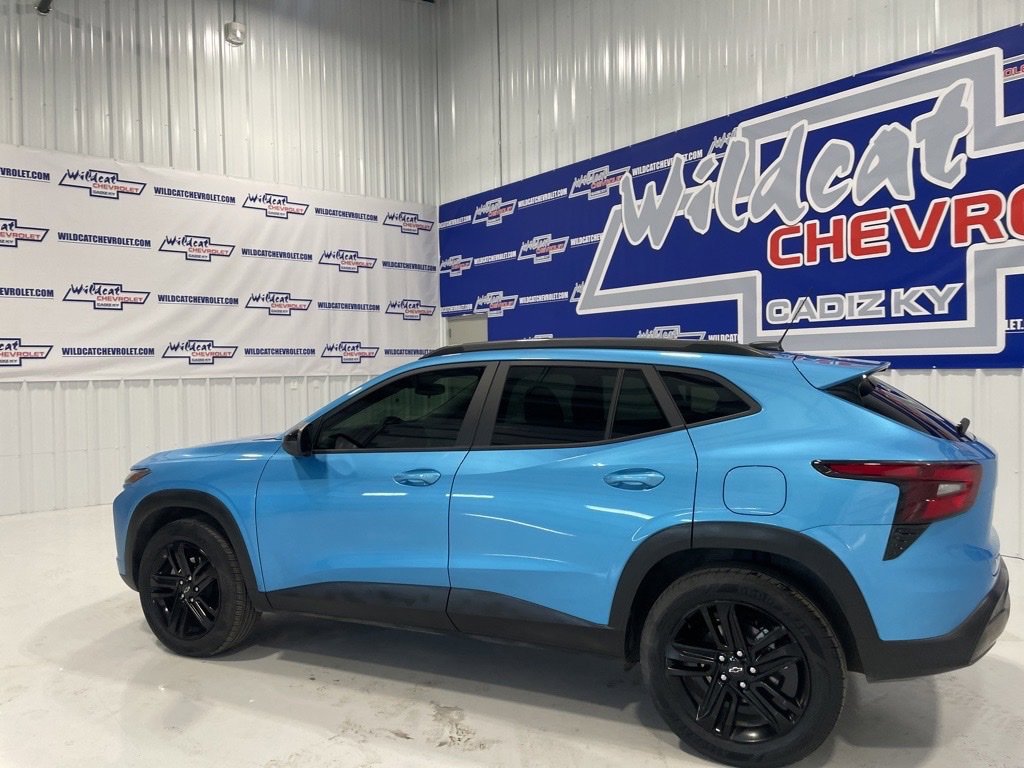 Used 2025 Chevrolet Trax ACTIV w/ Driver Confidence Package image 3