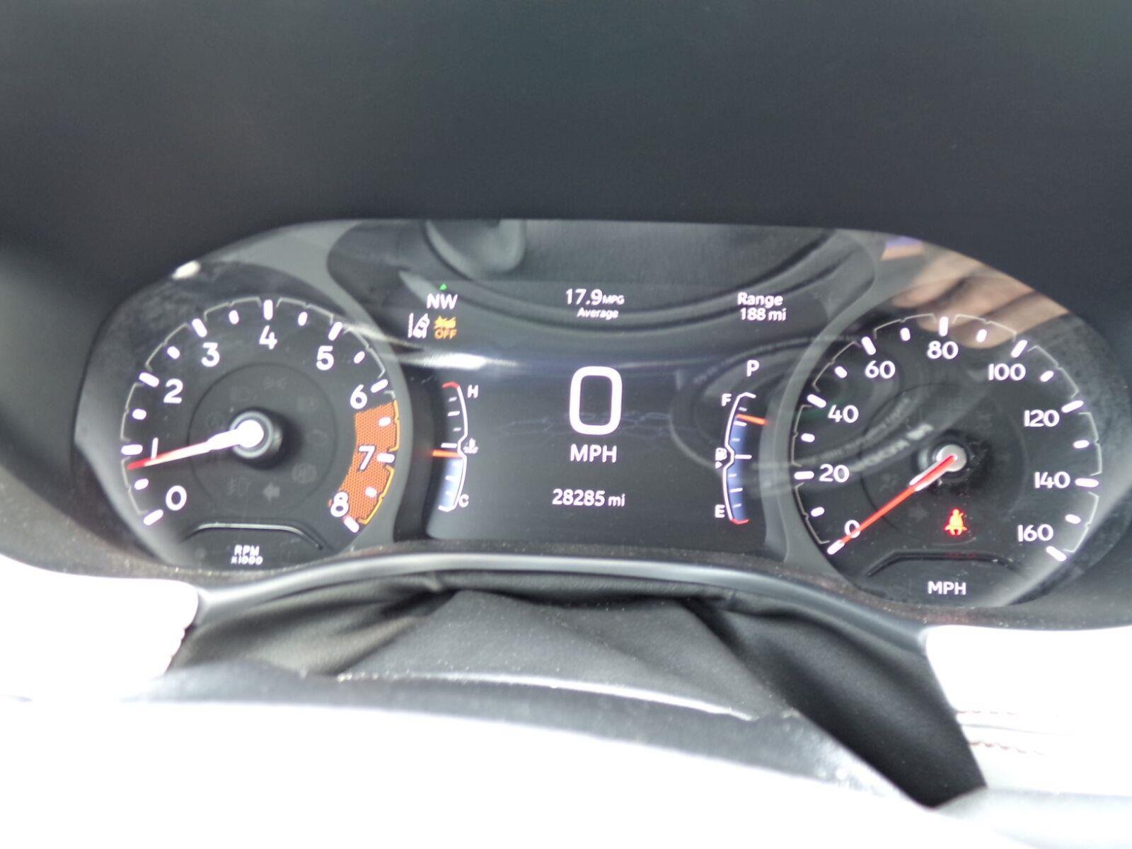 Used 2025 Jeep Compass Limited AWD/4WD image 8