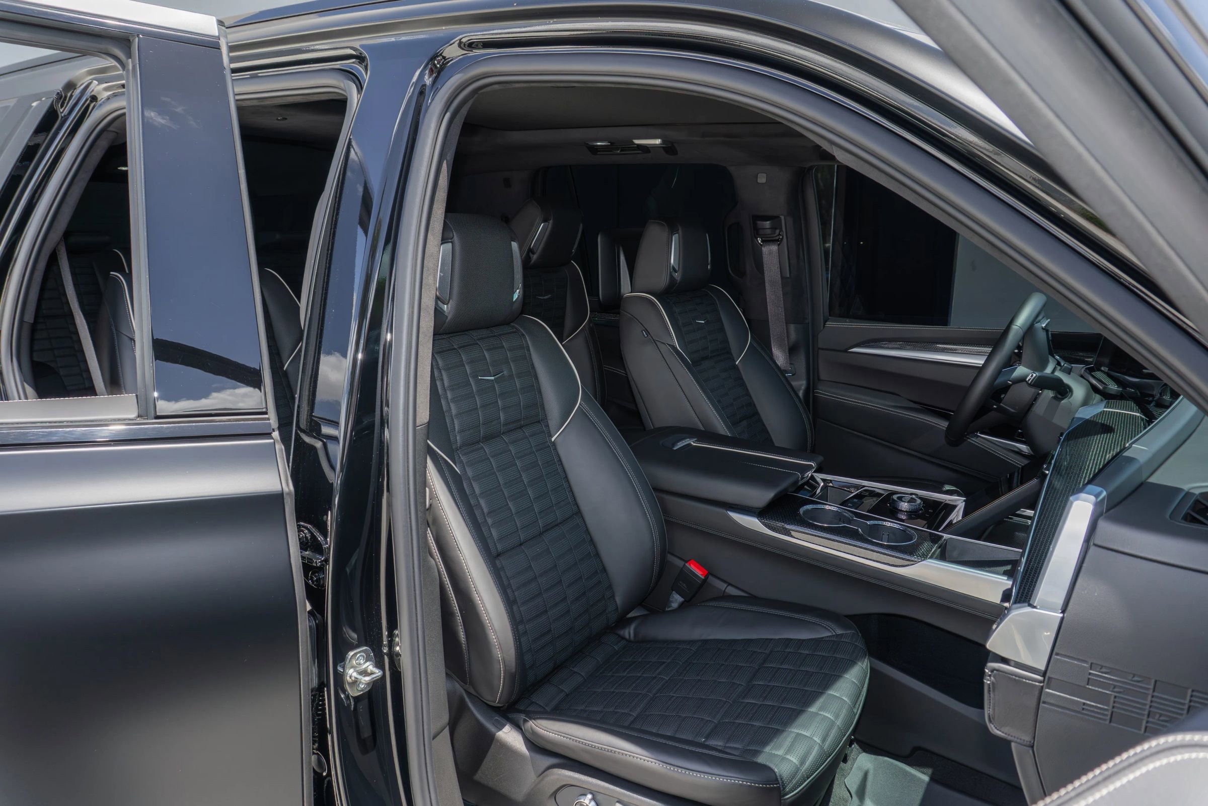 Used 2026 Cadillac Escalade V AWD/4WD image 12