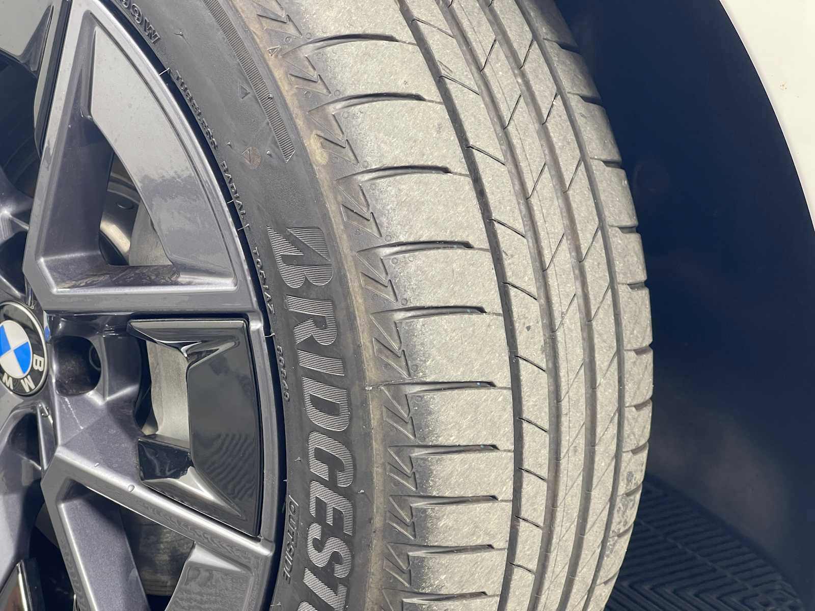 Used 2025 BMW i4 eDrive40 w/ Premium Package image 4