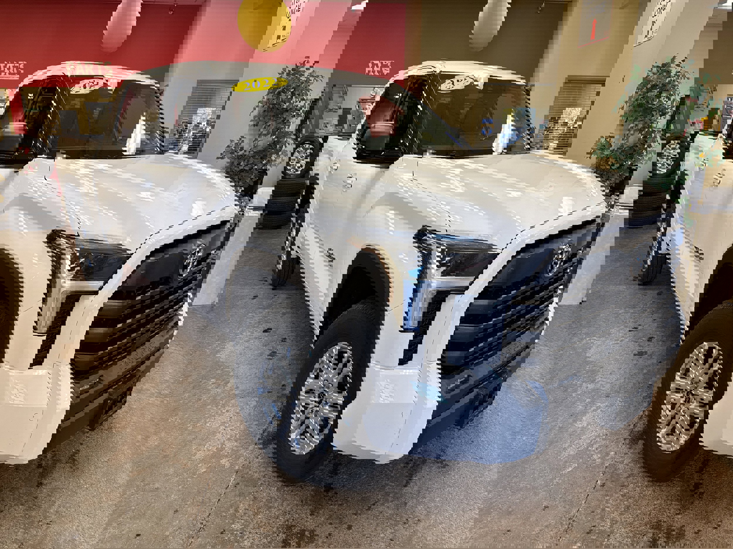 Used 2022 Toyota Tundra SR5 w/ SR5 Premium Package