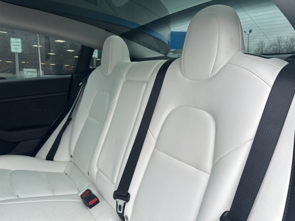 Used 2021 Tesla Model 3 Performance image 12
