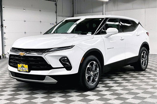 Used 2025 Chevrolet Blazer LT image 10
