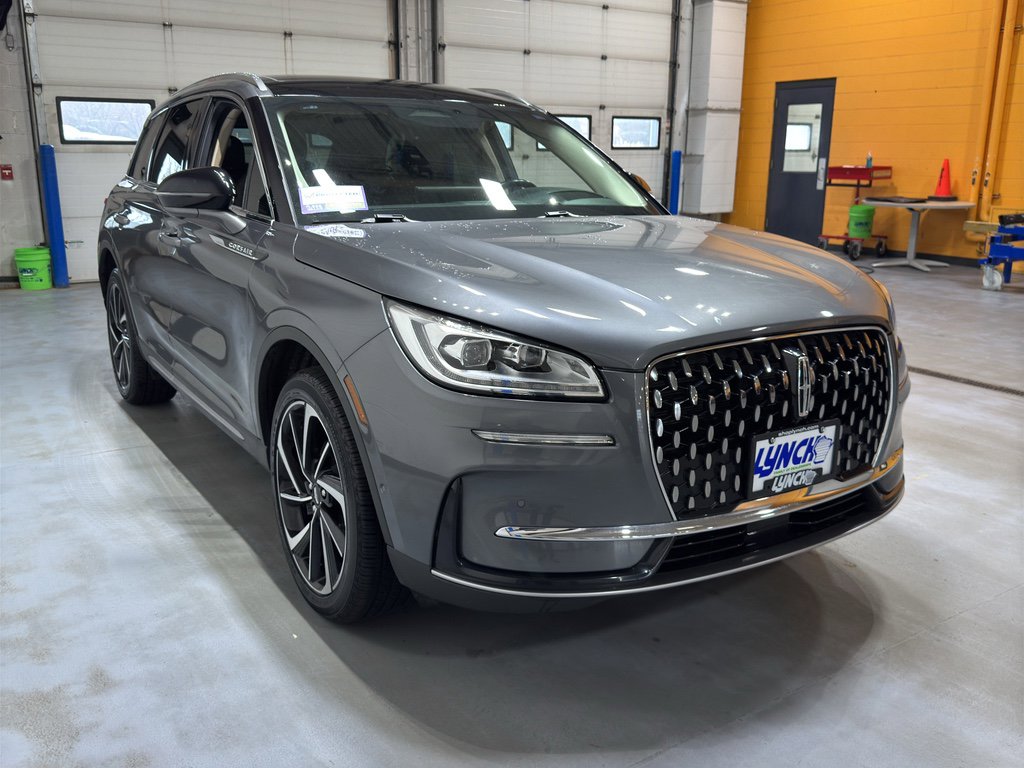 Used 2023 Lincoln Corsair Reserve w/ Equipment Group 202A image 7