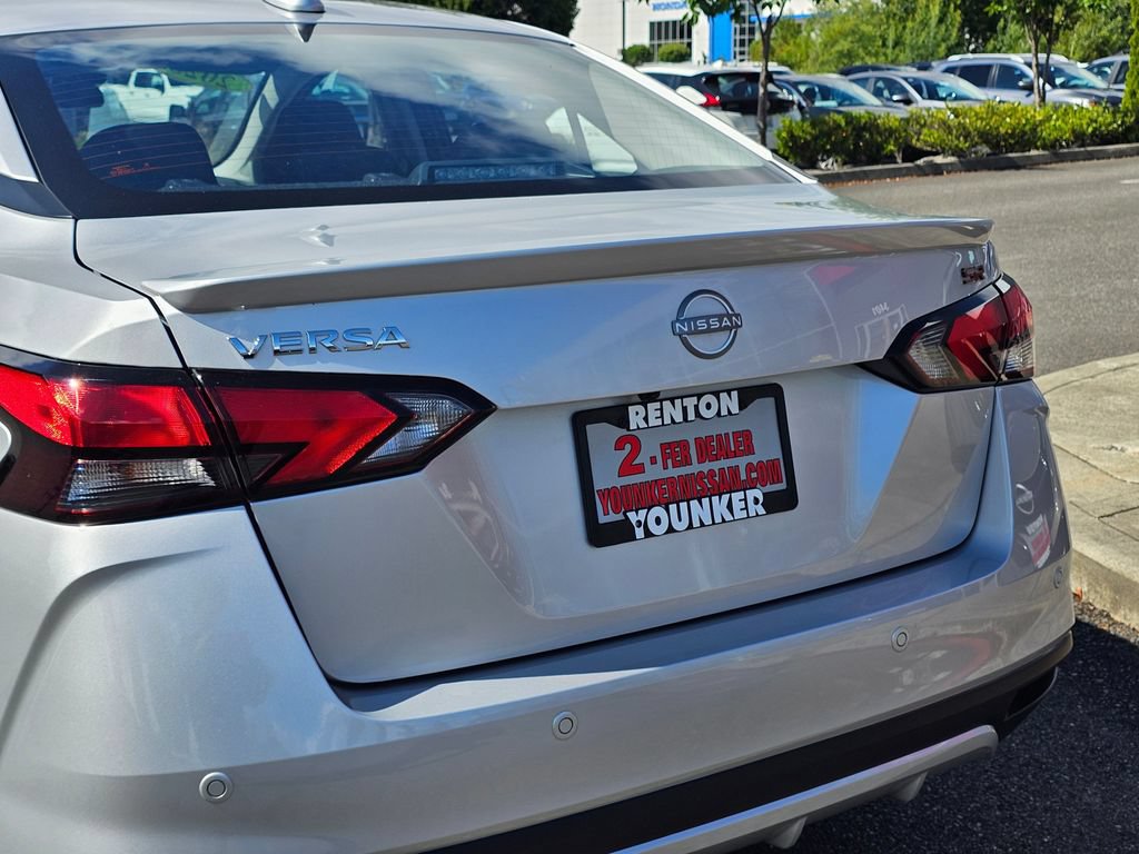Used 2025 Nissan Versa SR w/ Trunk Package FWD image 10