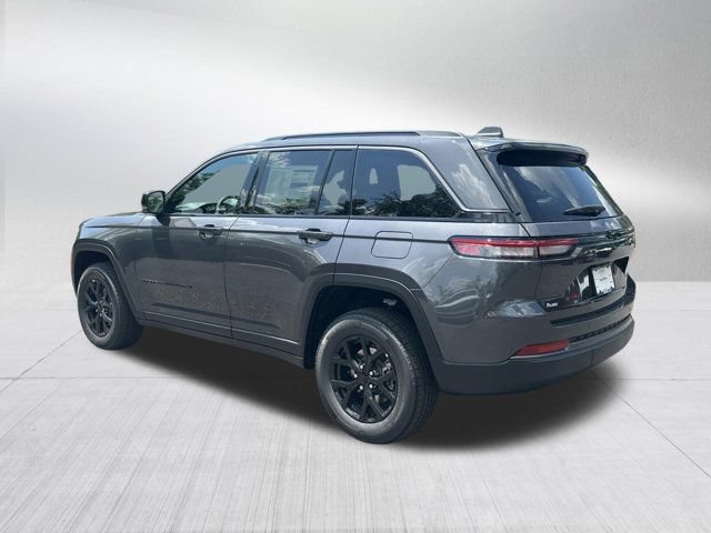 New 2026 Jeep Grand Cherokee Altitude RWD image 7